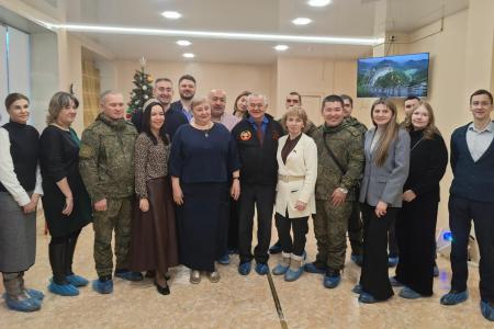 Забайкальские депутаты КПРФ поздравили детей и сотрудников специализированного дома ребенка с Новым годом