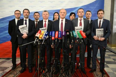 Г.А. Зюганов: В ходе сессии Госдумы нам надо четко оценить происходящее в России и в мире
