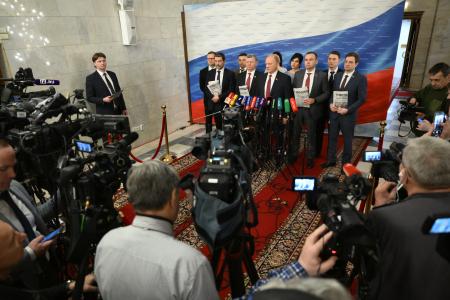 Г.А. Зюганов: В ходе сессии Госдумы нам надо четко оценить происходящее в России и в мире