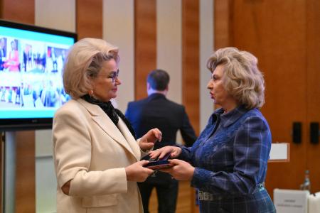 Вместе идем к Победе! Т.Н. Москалькова приняла участие в заседании фракции КПРФ в Госдуме