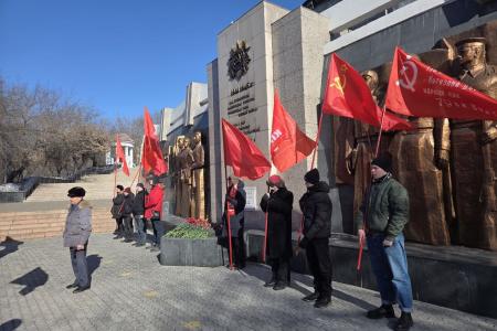 Коммунисты Бурятии отметили 108-ю годовщину «Несокрушимой и легендарной Красной Армии!»
