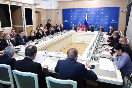 В.И. Кашин провел расширенное заседание Комитета по аграрным вопросам с участием Министра сельского хозяйства Российской Федерации О.Н.Лут