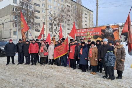 Рождённая вихрем Октября! Тамбовские коммунисты отметили День рождения Рабоче-Крестьянской Красной Армии и Военно-Морского Флота