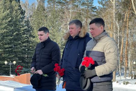 В Томской области коммунисты отметили 23 февраля
