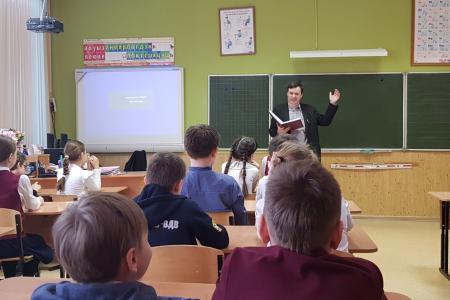 Рязанская область. Депутаты-коммунисты провели урок мужества со школьниками