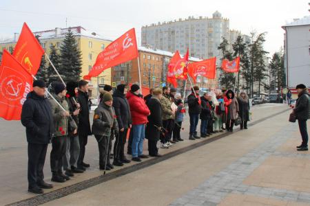 Коммунисты Брянщины отметили 108-ю годовщину создания Красной Армии и Военно-Морского флота
