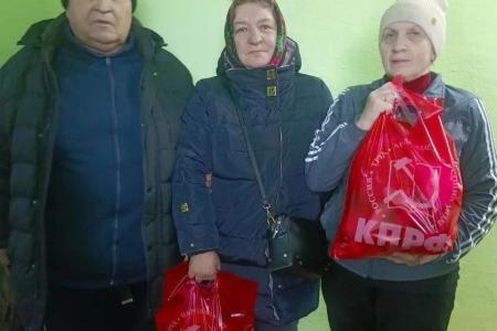Жители брянского приграничья вновь получили гуманитарную помощь от КПРФ