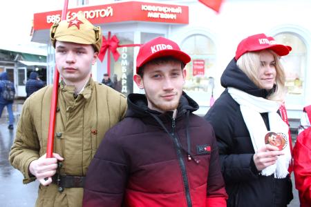 В Луганске отметили 83-ю годовщину освобождения Ворошиловграда от немецких оккупантов