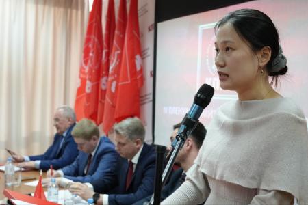«Быть достойными доверия трудящихся»: в Екатеринбурге прошел пленум Свердловского обкома КПРФ