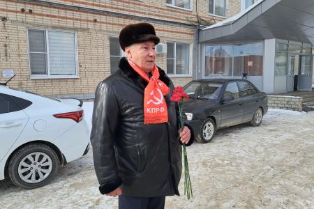 Рождённая вихрем Октября! Тамбовские коммунисты отметили День рождения Рабоче-Крестьянской Красной Армии и Военно-Морского Флота