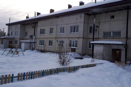 Лидер КПРФ в Тюменской области Тамара Казанцева заступилась за жильцов дома в Пышминке, оставшихся без нормальной канализации