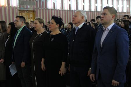 Лидер коммунистов Южного Урала поздравил Академический колледж с днём рождения