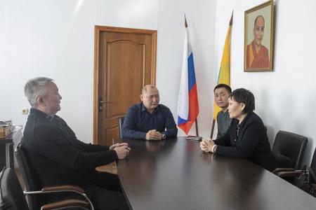 Депутаты фракции КРО ПП КПРФ в Народном Хурале Калмыкии совершили поездки в районы республики