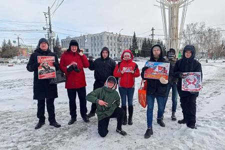Омск: цветы – героям прошлого и настоящего