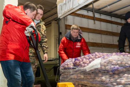 Юбилейный 150-й гумконвой КПРФ прибыл в Курскую область