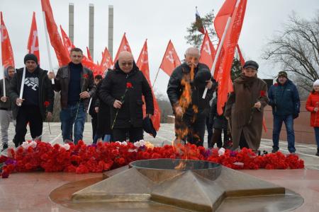 Коммунисты Калмыкии отметили День защитника Отечества