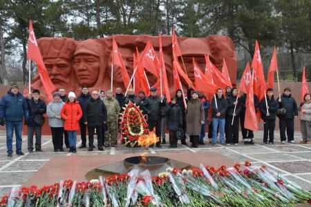Коммунисты Калмыкии отметили День защитника Отечества