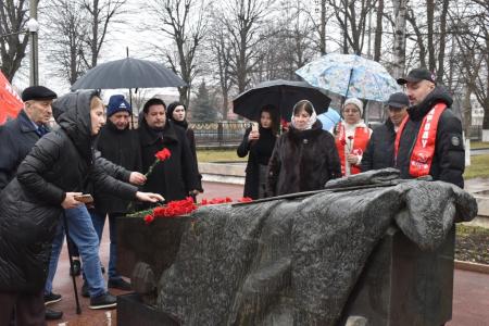В Северной Осетии отметили 108-ю годовщину создания Красной Армии и Военно-Морского Флота