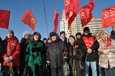 Город трех революций: Да здравствует народная Красная Армия!
