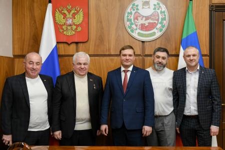 Казбек Тайсаев завершил работу в Республике Хакасия