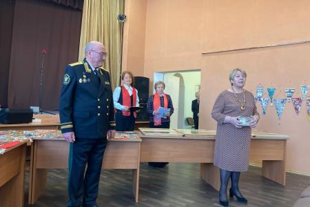 Карелия. Коммунисты провели «Большой волонтерский день» и организовали выставку знаков и наград