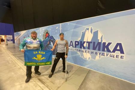 Николай Харитонов поддержал участников антарктического заплыва: «От Арктики до Антарктиды — дух нашего народа сломить невозможно!»