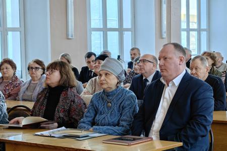 В Иванове представили уникальный каталог, посвященный образу Фрунзе