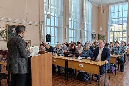 В Иванове представили уникальный каталог, посвященный образу Фрунзе