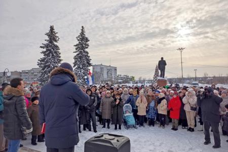 В Кольчугино состоялась встреча депутата Госдумы А.В. Куринного с жителями за сохранение роддома