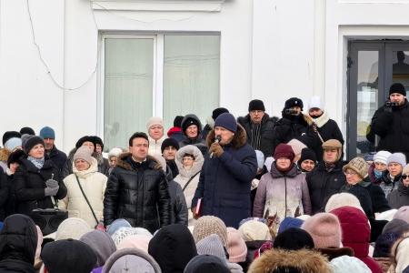 В Кольчугино состоялась встреча депутата Госдумы А.В. Куринного с жителями за сохранение роддома