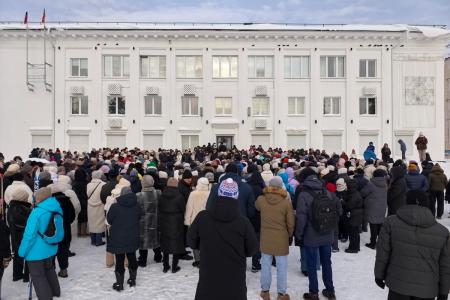 В Кольчугино состоялась встреча депутата Госдумы А.В. Куринного с жителями за сохранение роддома