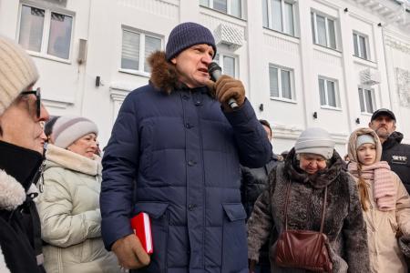 В Кольчугино состоялась встреча депутата Госдумы А.В. Куринного с жителями за сохранение роддома