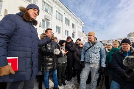 В Кольчугино состоялась встреча депутата Госдумы А.В. Куринного с жителями за сохранение роддома