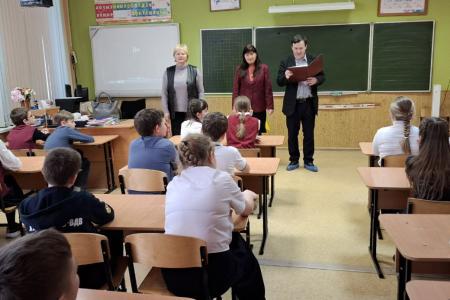 Рязанская область. Депутаты-коммунисты провели урок мужества со школьниками