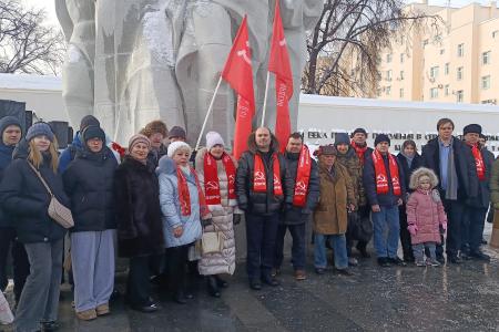 Рязанские коммунисты приняли участие в торжественных мероприятиях к 23 февраля