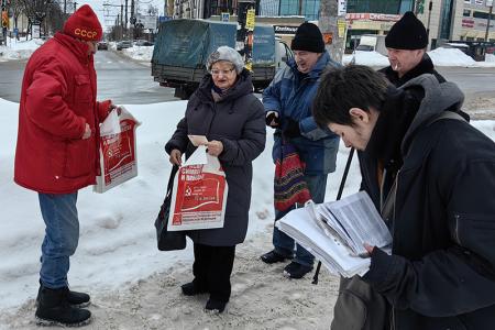 В День Красной Армии ивановские коммунисты и комсомольцы  провели уличные акции и агитацию за Программу Победы КПРФ