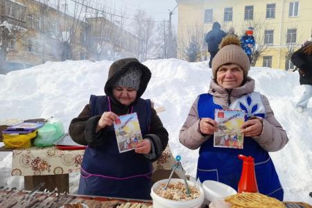 Коммунисты и комсомольцы Ивановской области поздравили жителей региона с Масленицей