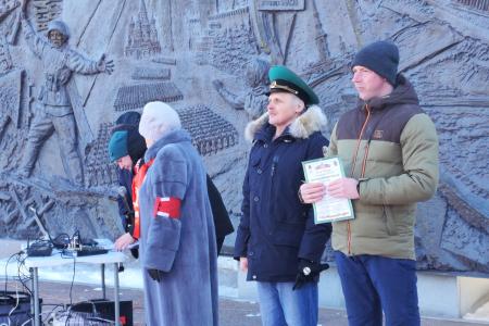 В Тюмени прошёл митинг КПРФ в честь 108-й годовщины Красной Армии