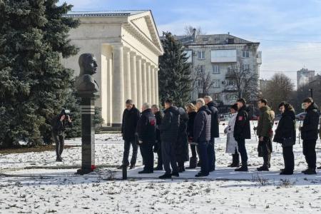 Казбек Тайсаев с насыщенной программой прибыл в Луганск поздравить бойцов с 23 февраля