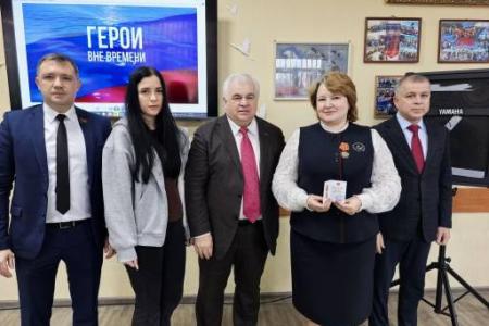 Делегация КПРФ во главе с Казбеком Тайсаевым прибыла в Донецк