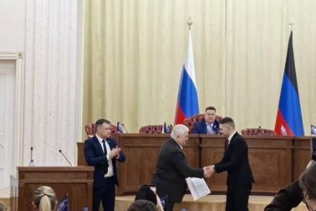 Делегация КПРФ во главе с Казбеком Тайсаевым прибыла в Донецк
