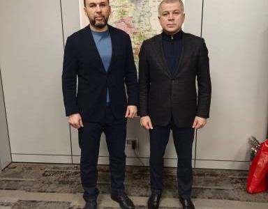Делегация КПРФ во главе с Казбеком Тайсаевым прибыла в Донецк