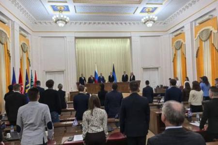 Делегация КПРФ во главе с Казбеком Тайсаевым прибыла в Донецк