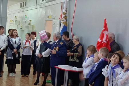 Коммунисты Забайкалья рассказали школьникам села Сивяково о Сталинградской битве