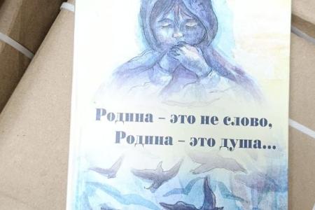 Москва доставила школам Херсонской области мебель и книги