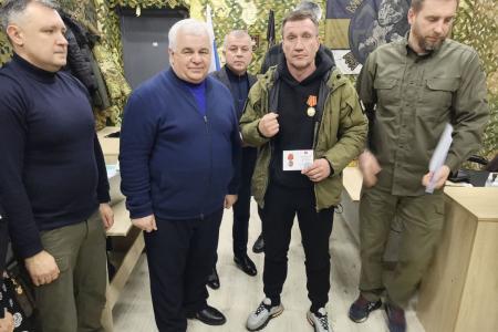 Делегация КПРФ во главе с Казбеком Тайсаевым посетили Луганск