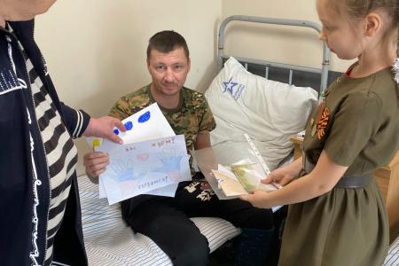 Карачаево-Черкесия. День Советской Армии и ВМФ