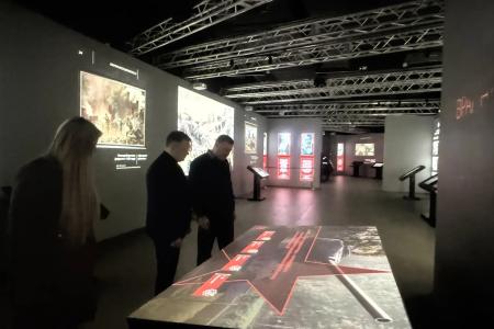 Второй день рабочей поездки делегации КПРФ под руководством Казбека Тайсаева в Луганск