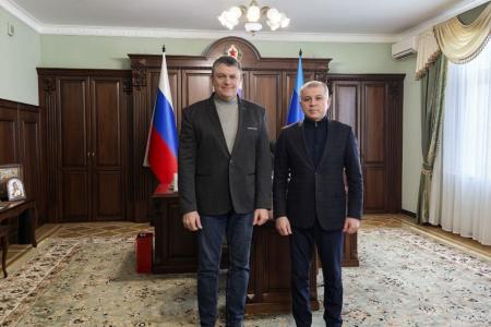 Второй день рабочей поездки делегации КПРФ под руководством Казбека Тайсаева в Луганск