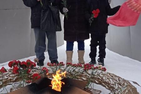 В Республике Коми КПРФ и сторонники партии провели серию памятных акций, посвященных Дню Советской армии и Военно-Морского флота